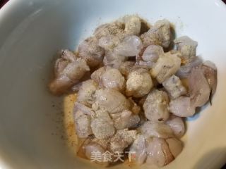 温拌菠菜虾仁花死米的做法步调：2