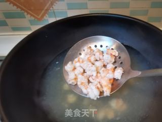 温拌菠菜虾仁花死米的做法步调：3