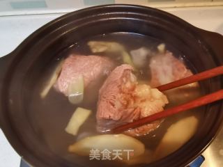 牛肉萝卜汤的做法步调：4
