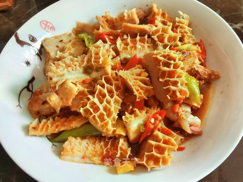 剁辣椒炒款项肚的做法