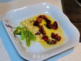 扇贝肉拌贡菜金针菇的做法步调：9