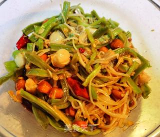 扇贝肉拌贡菜金针菇的做法步调：13