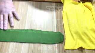 迷您抹茶豆沙小馒头，抹茶风味共同，表面翠绿清爽，里面坚实苦涩。的做法步调：10