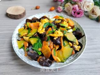 乌木耳北瓜炒蛋的做法步调：8