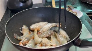 虾蟹煲的做法步调：11