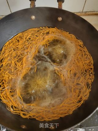 小米辣拌虫草花的做法步调：4