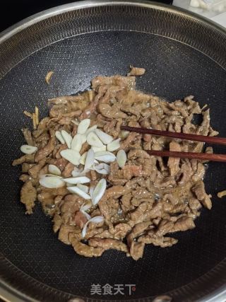 辣炒牛柳的做法步调：5