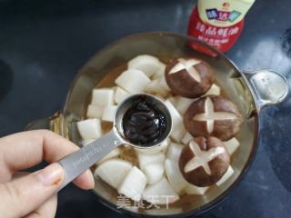 鳕鱼萝卜利剑菜火锅的做法步调：7