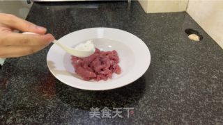 番茄鸡蛋牛肉锅的做法步调：2