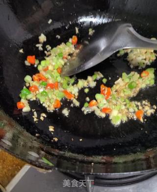 炝拌洋葱海带粉丝的做法步调：5