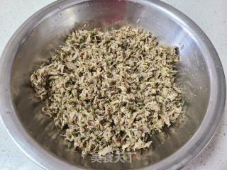 干槐花猪肉馅丸子的做法步调：3