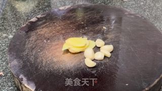 花螺鲍鱼鸡煲的做法步调：3