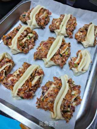 淮山里粉肉花卷的做法步调：8