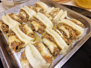 淮山里粉肉花卷的做法步调：9