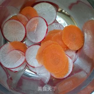 圆椒拌笔管鱼的做法步调：4