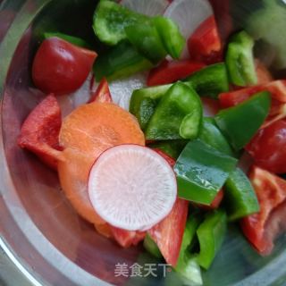 圆椒拌笔管鱼的做法步调：5