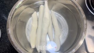 姜薯彩色汤圆的做法步调：1