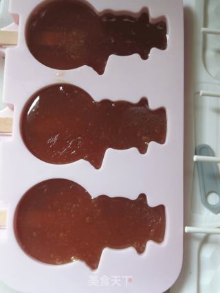 润肺行咳的梨膏棒棒糖的做法步调：9