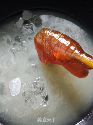 润肺行咳的梨膏棒棒糖的做法步调：5