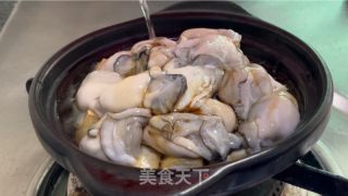 豆腐死蚝煲的做法步调：10